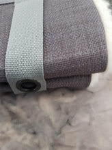 Load image into Gallery viewer, mauve/grey, stylish dog travel bed
