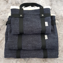 Load image into Gallery viewer, black/night blue, stylish dog travel bed